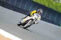 Vintage-motorcycle-club;eventdigitalimages;mallory-park;mallory-park-trackday-photographs;no-limits-trackdays;peter-wileman-photography;trackday-digital-images;trackday-photos;vmcc-festival-1000-bikes-photographs